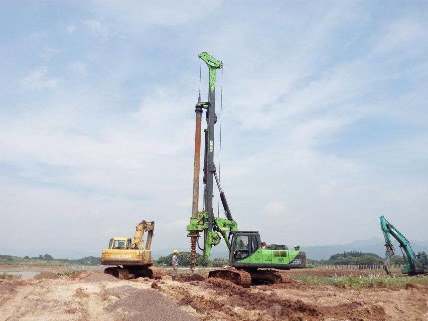 1300mm Dia 43m Depth KR125C Bored Pile Drilling Machine / Borehole