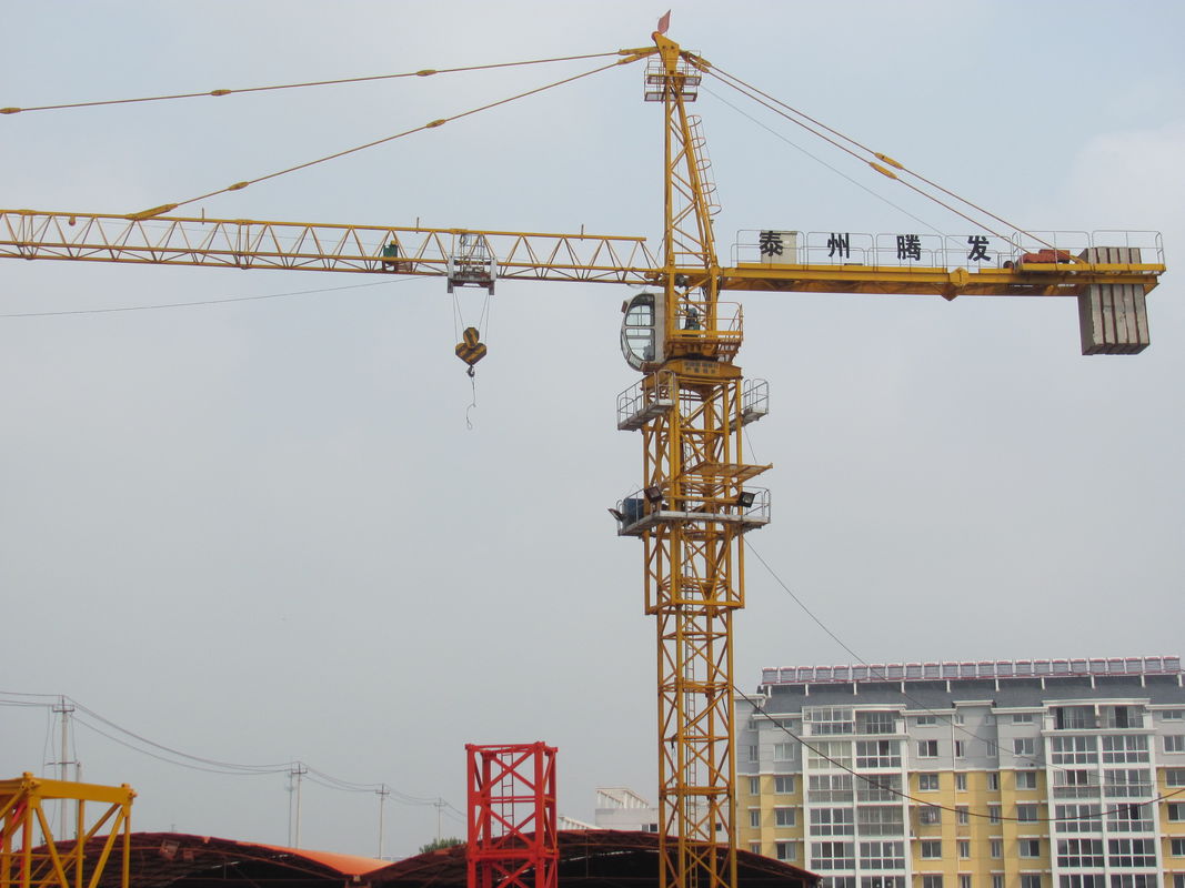 5 35 m/min Hoisting Speed Small Tower Cranes For Construction CE
