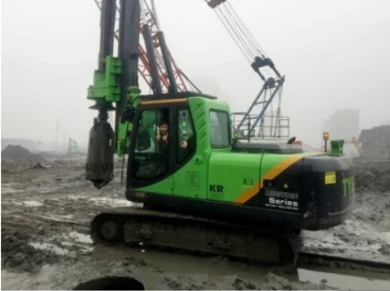 Drilling Depth 83m Rotary Pile Machine Diameter 2500Mm Torque 360 KN.M KR360c Rotary Piling Rig