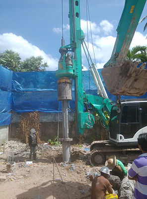 KR80K Hydraulic 1000mm Dia Piling Rig Machine / Equipment Max. drilling Depth 28m Torque 80kN.m