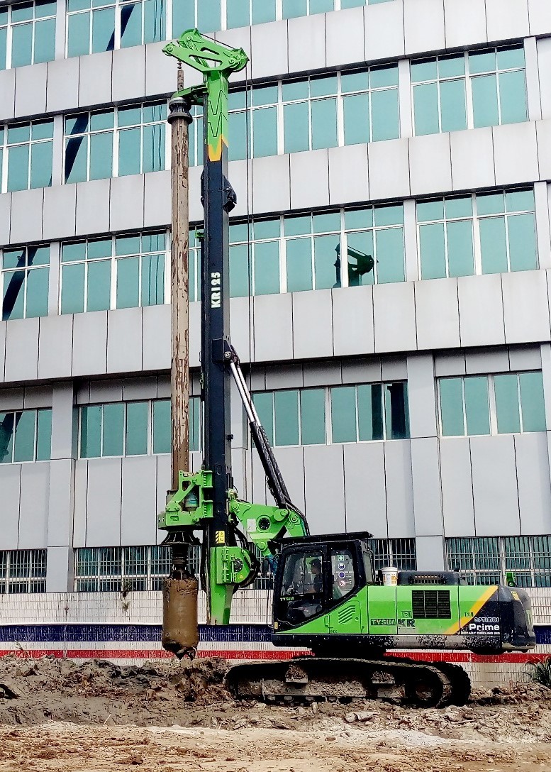 KR125A Infrastructure Rotary Piling Rig , MAX Piling Depth 43 m ...